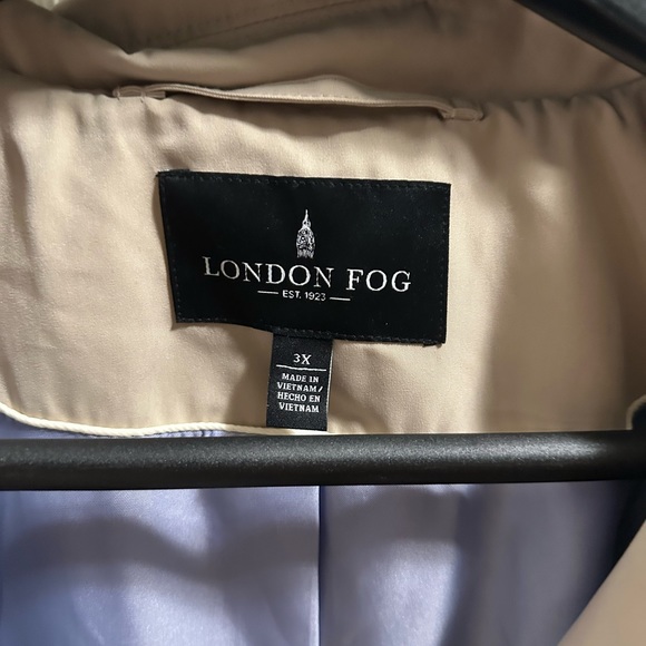 London Fog Tan Trench Coat - Picture 2 of 3